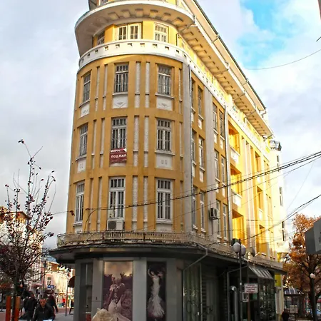 2-level Big Space Near Beach, Bars, Walking Street Lägenhet *